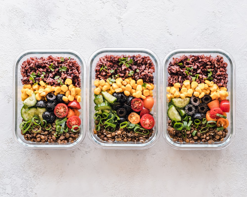 Protein-packed meal containers with chicken, fish and legumes